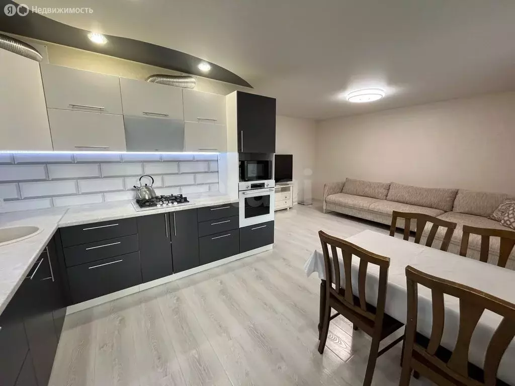 3-комнатная квартира: Усинск, Парковая улица, 13Б (63.5 м) - Фото 1