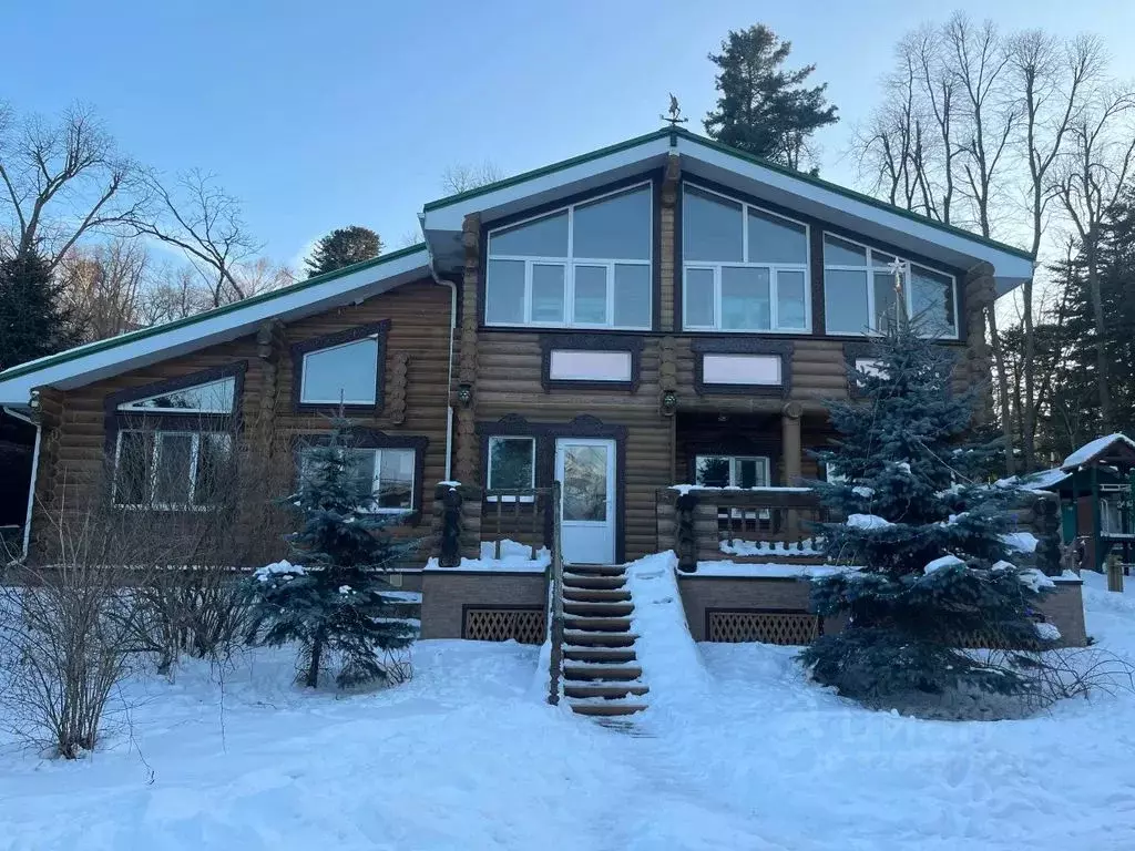 Дом в Приморский край, Владивосток Яхтовая ул., 4А (250 м) - Фото 1