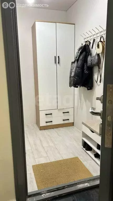 Квартира-студия: Челябинск, улица Энгельса, 4 (35.8 м) - Фото 1