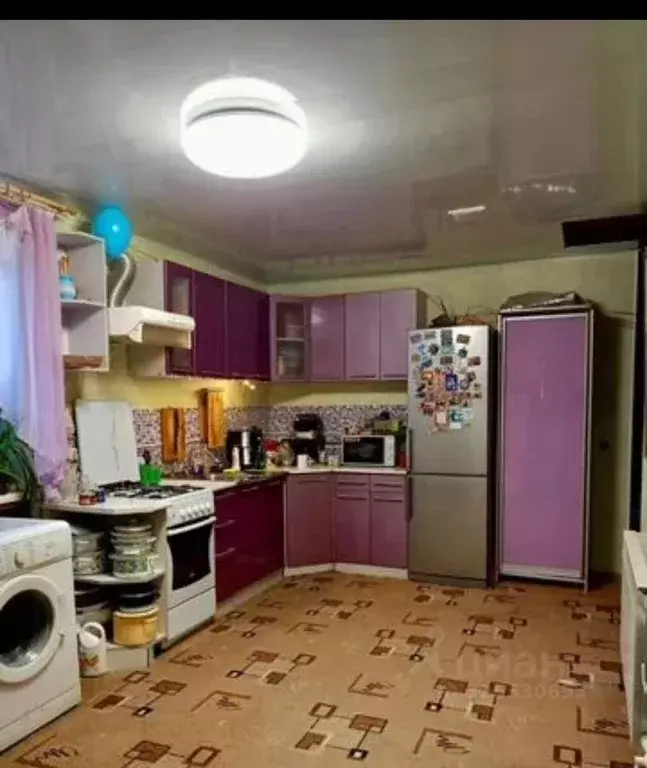 Дом в Волгоградская область, Волгоград Нижневартовская ул. (355 м) - Фото 1