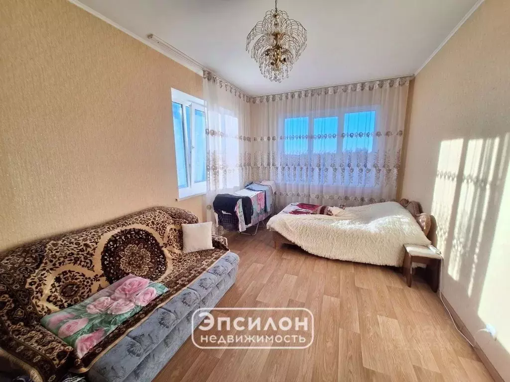 2-к кв. Курская область, Курск просп. Победы, 44 (64.4 м) - Фото 0