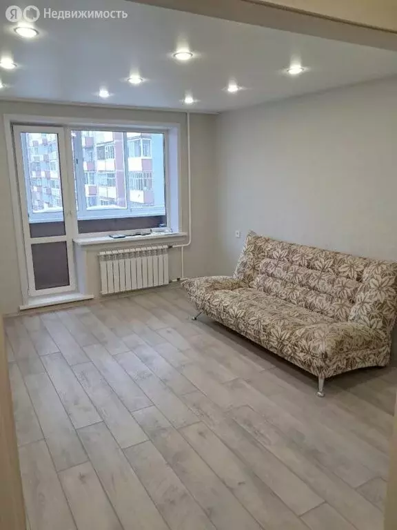 3-комнатная квартира: Усть-Илимск, улица Героев Труда, 47 (63.9 м) - Фото 1