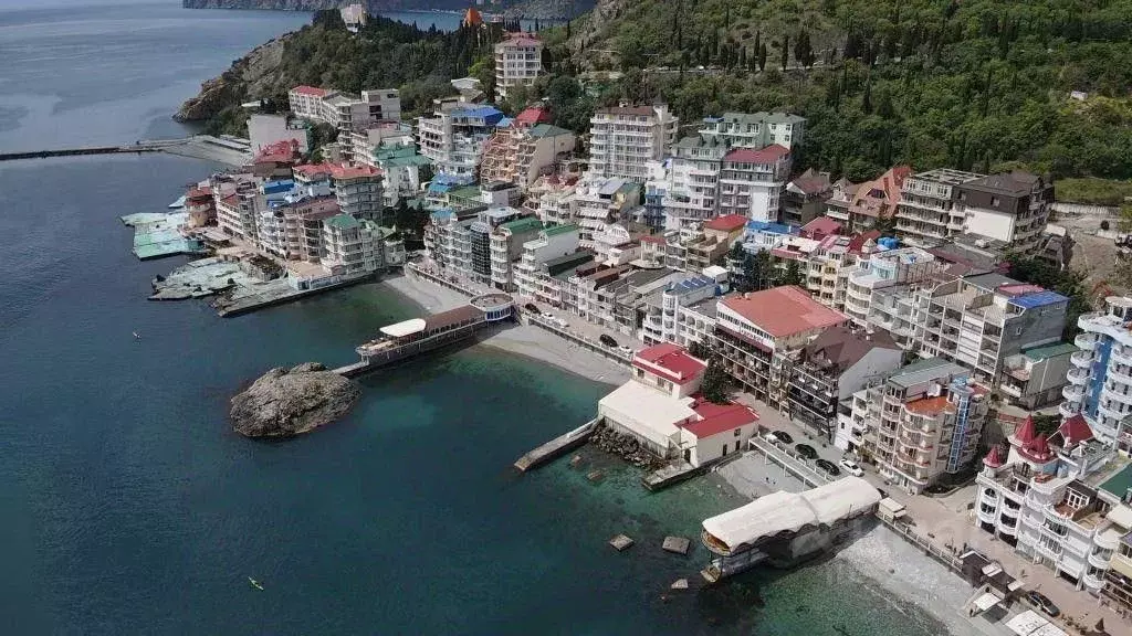 Таунхаус в Крым, Алушта муниципальный округ, пос. Утес ул. Гагариной, ... - Фото 1
