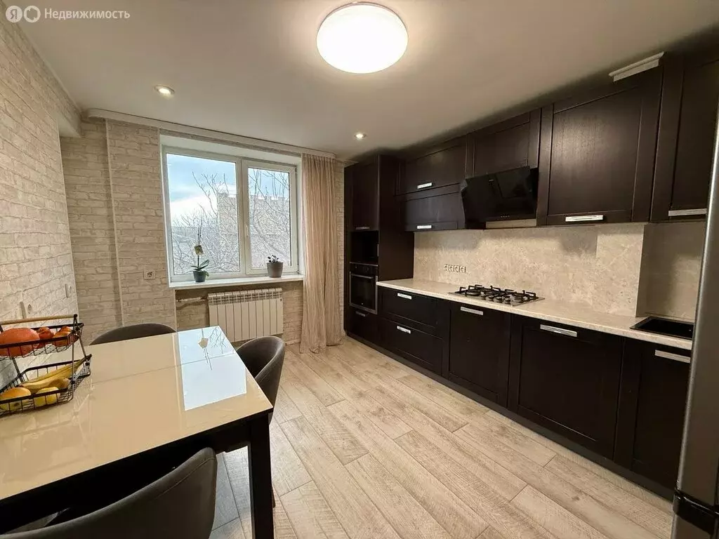 4-комнатная квартира: Симферополь, Одесская улица, 9 (105.8 м) - Фото 1