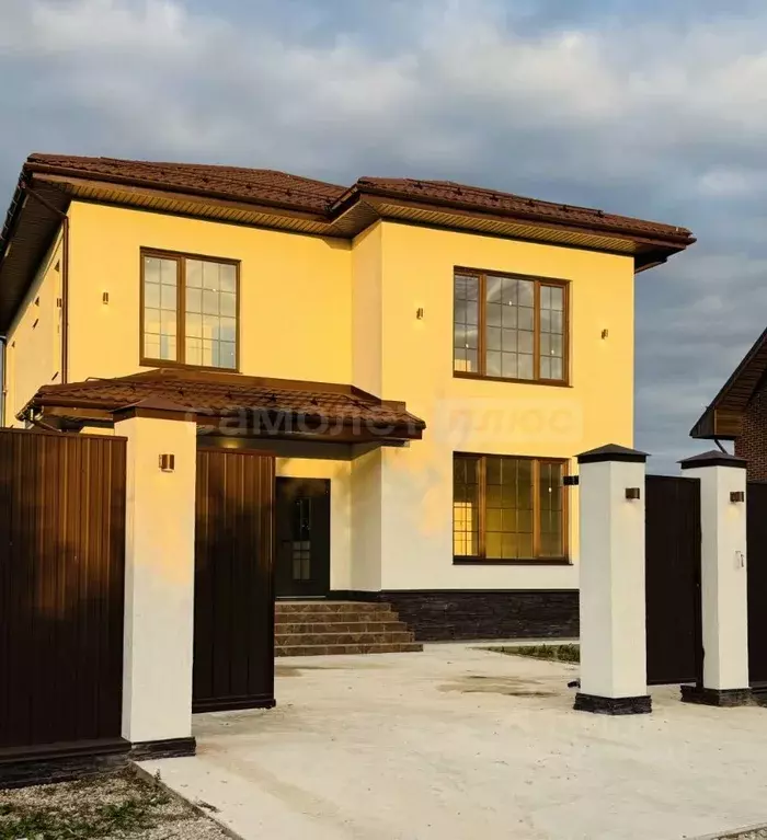 Дом в Москва Марушкинское поселение, д. Акиньшино, 497 (179 м) - Фото 0