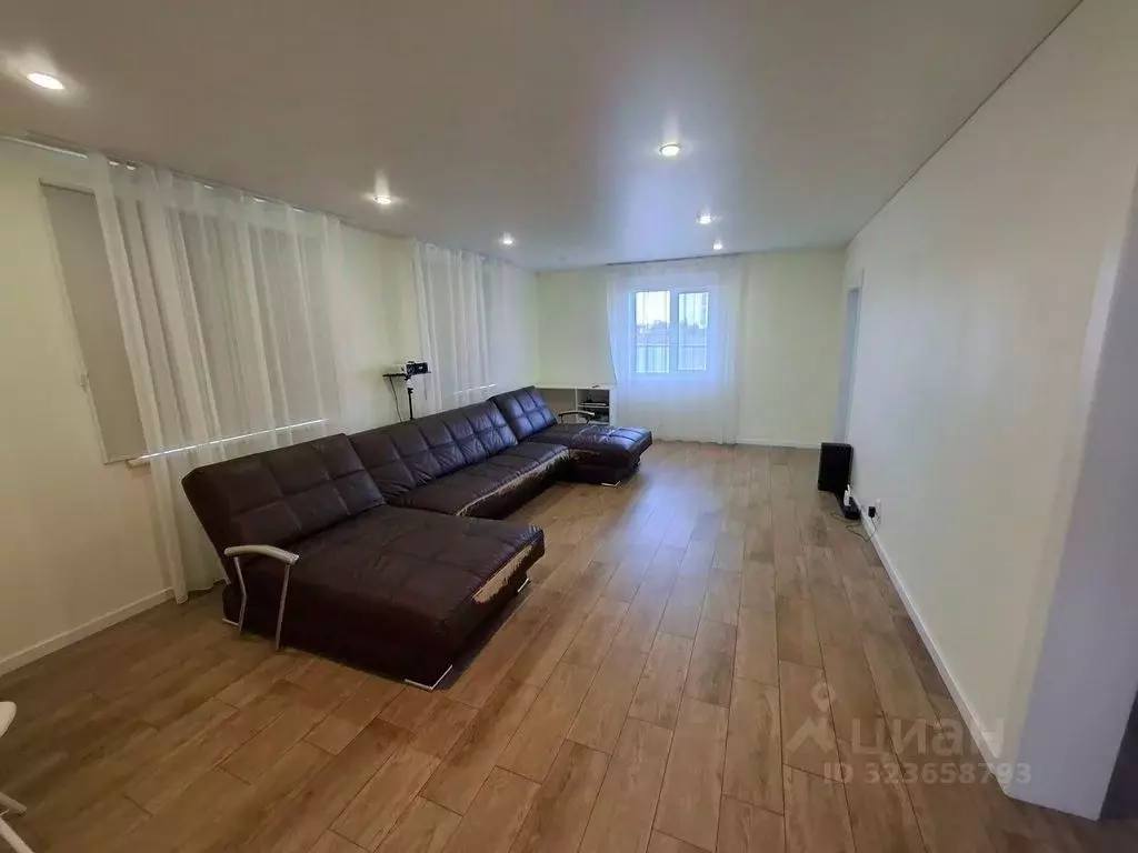 Дом в Оренбургская область, Сакмарский район, пос. Светлый Советская ... - Фото 2