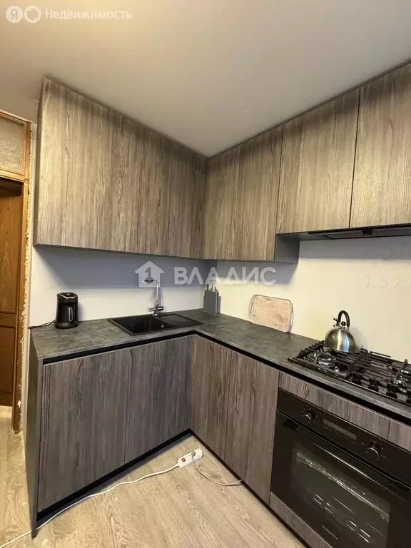 3-комнатная квартира: Семрино, 1-я линия, 11 (72.4 м) - Фото 2