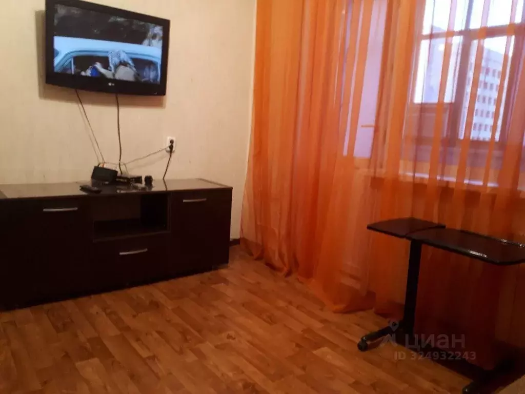 1-к кв. Саратовская область, Балаково Трнавская ул., 36/6 (30.0 м) - Фото 1