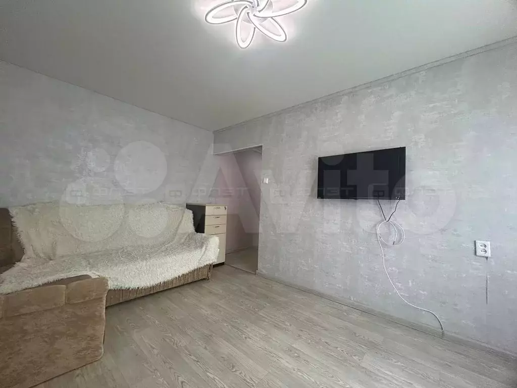 2-к. квартира, 40 м, 8/9 эт. - Фото 0
