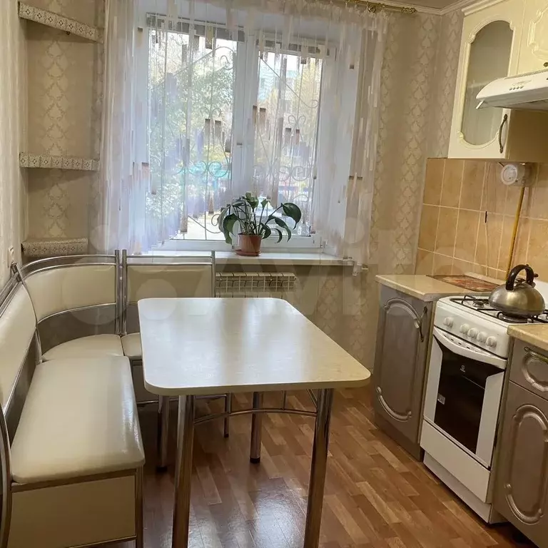 2-к. квартира, 50 м, 1/10 эт. - Фото 1