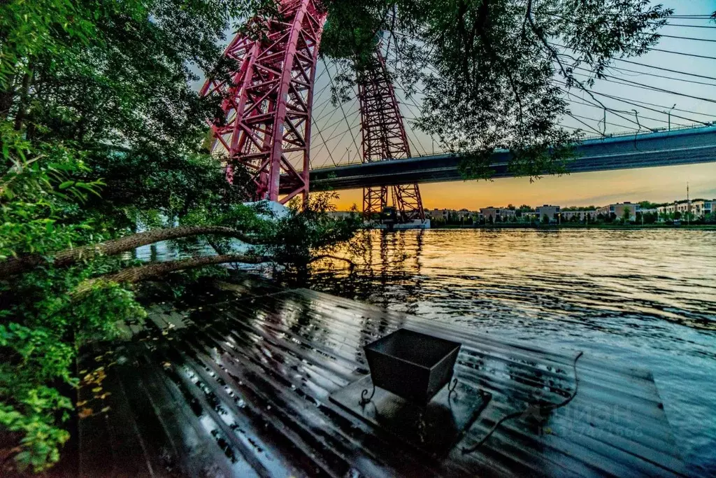 Дом в Москва пос. Речник, ул. 0-я Линия, 60 (200 м) - Фото 0