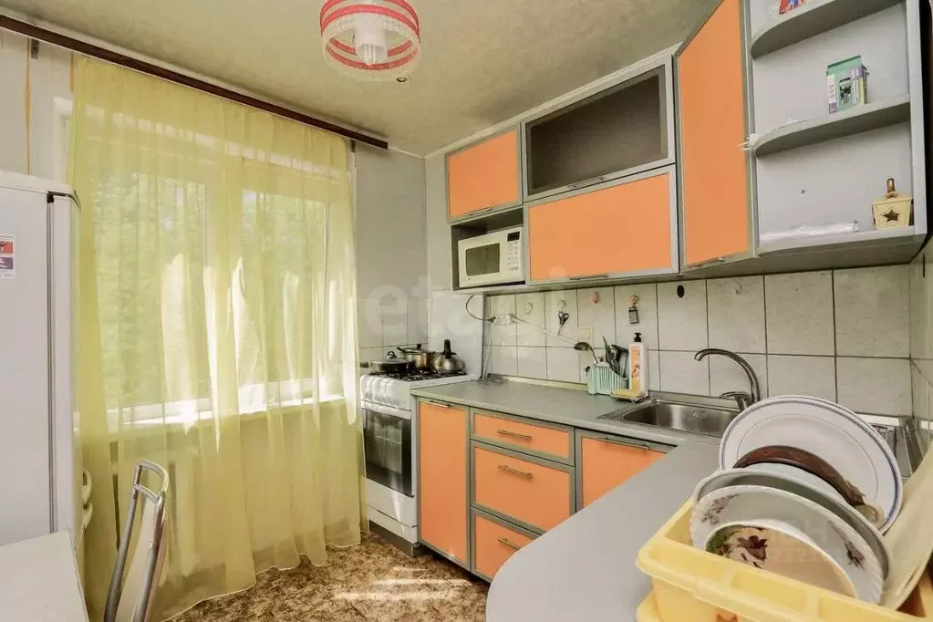 1-к кв. Удмуртия, Ижевск Школьная ул., 64 (31.1 м) - Фото 0
