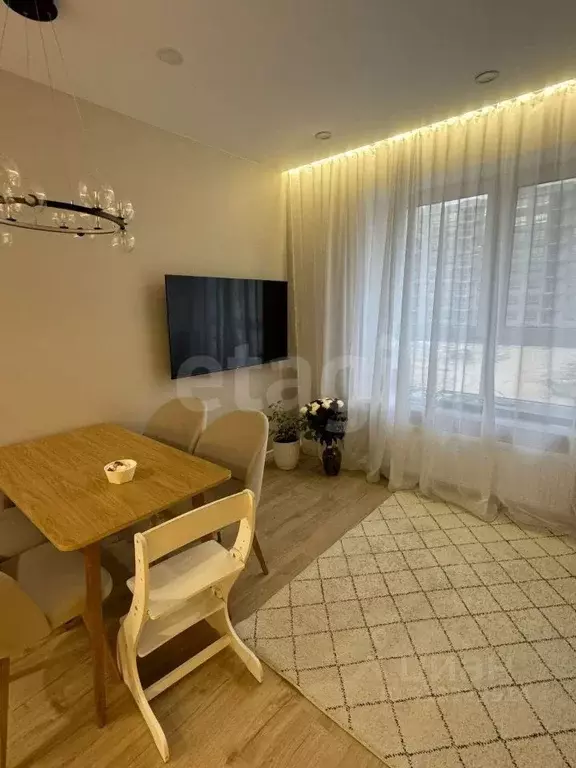 2-к кв. Татарстан, Казань ул. Анаса Тазетдинова, 4 (56.2 м) - Фото 1
