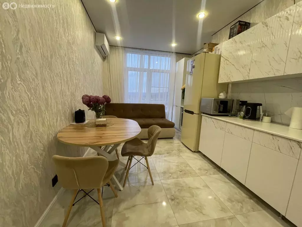 1-комнатная квартира: Владикавказ, улица Зураба Магкаева, 1 (42 м) - Фото 1