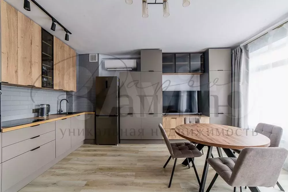 3-к. квартира, 74 м, 4/6 эт. - Фото 0