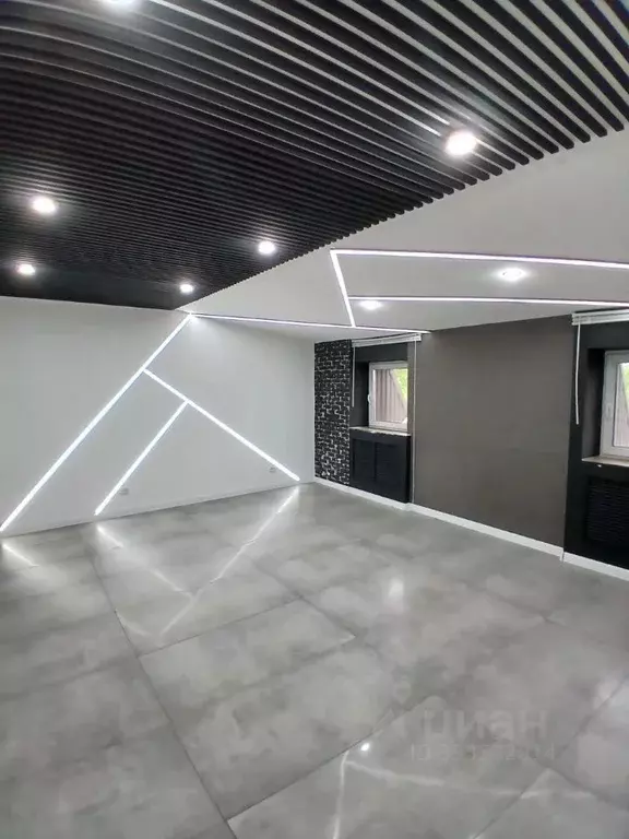 Офис в Татарстан, Казань ул. Оренбургский Тракт, 20А (29 м) - Фото 1