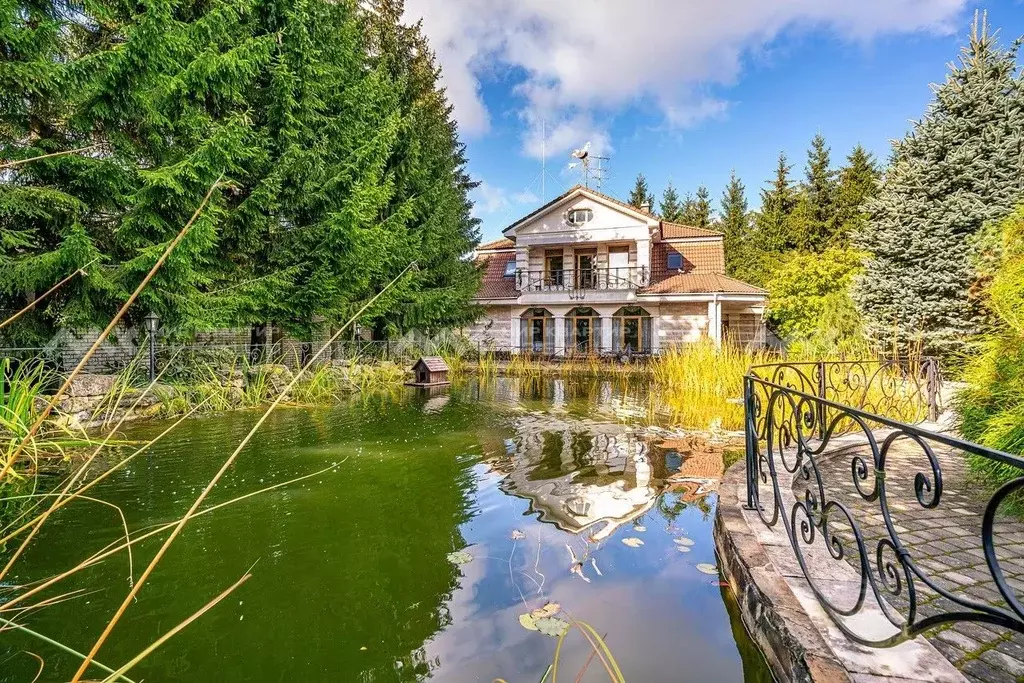 Дом в Санкт-Петербург пос. Парголово, Колхозная ул. (250 м) - Фото 2