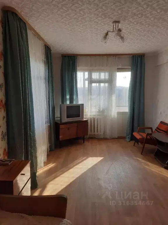 2-к кв. Брянская область, Брянск Институтская ул., 122 (41.5 м) - Фото 0