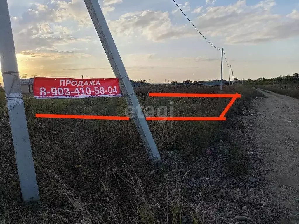 Участок в Адыгея, Майкоп городской округ, Гавердовский хут. пер. ... - Фото 0