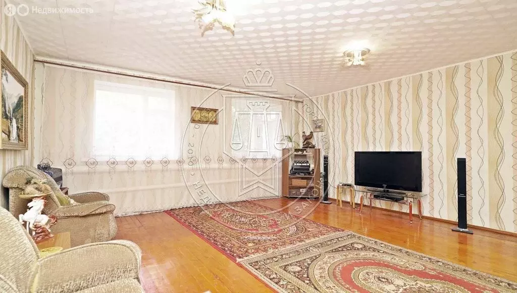 Дом в село Усады, 1-я Учхозовская улица, 2кв1 (106 м) - Фото 1
