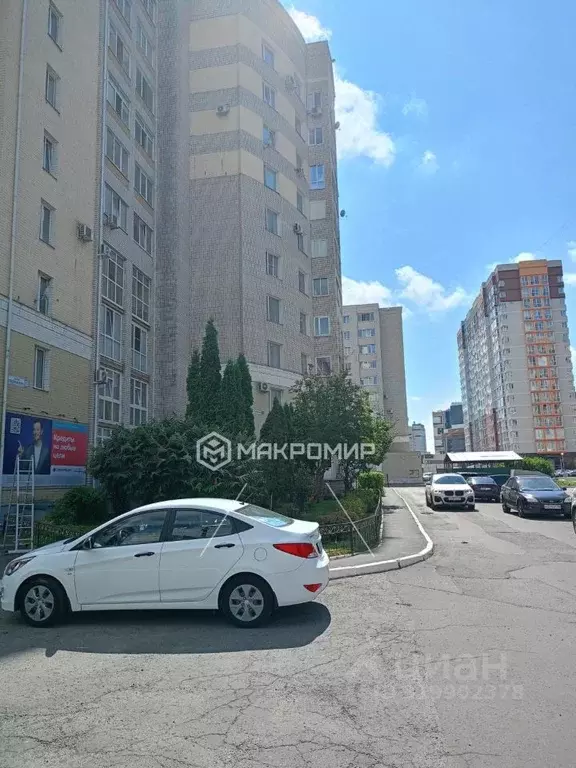 Помещение свободного назначения в Брянская область, Брянск ул. ... - Фото 1