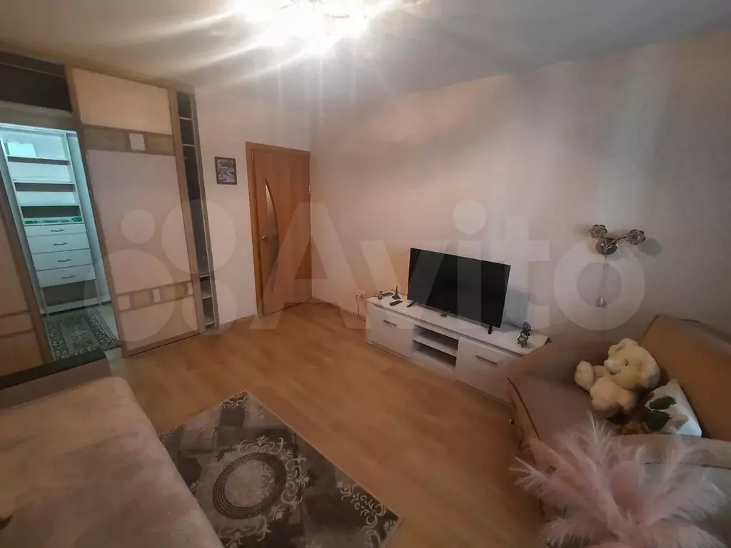 1-к. квартира, 45 м, 4/10 эт. - Фото 1