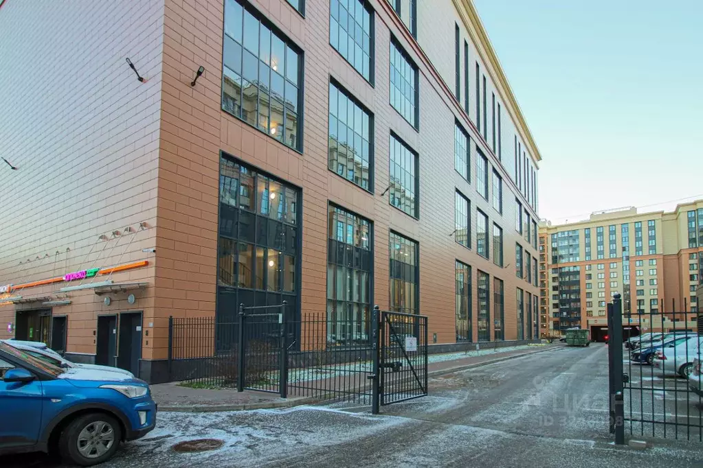 Гараж в Санкт-Петербург ул. Александра Матросова, 8к1 (14 м) - Фото 1