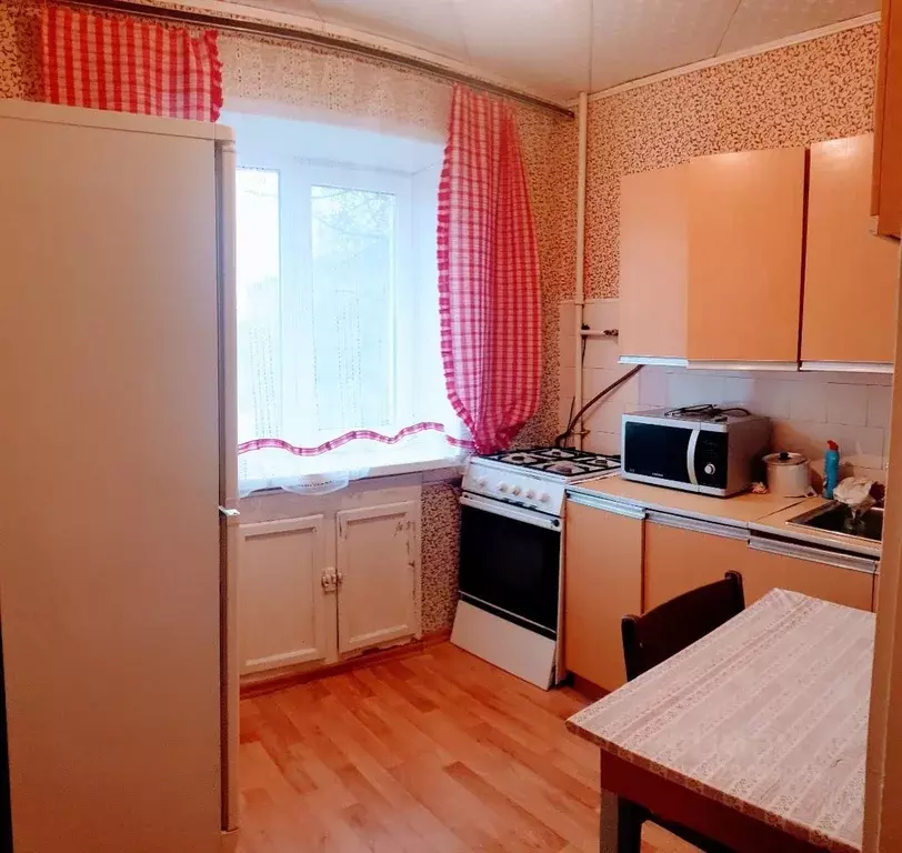 3-к кв. Чувашия, Чебоксары Молодежный пер., 3 (58.0 м) - Фото 1
