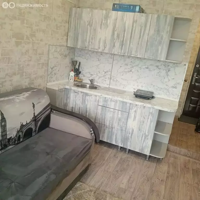 Квартира-студия: Миасс, улица Победы, 19 (17.8 м) - Фото 1