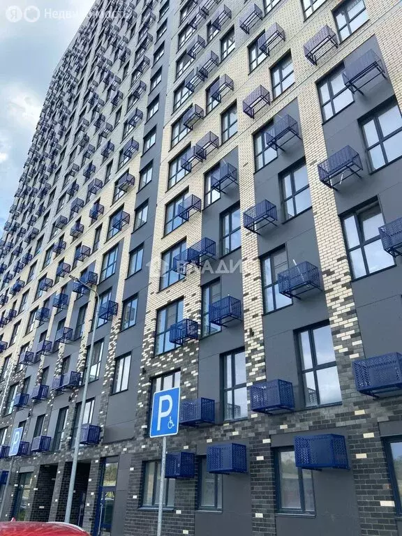 Квартира-студия: Волгоград, улица Владимира Петровского, 4 (34.4 м) - Фото 0
