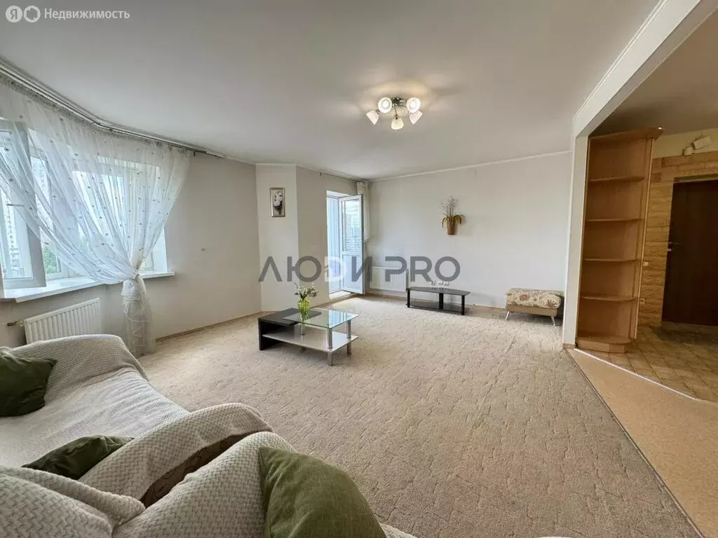 3-комнатная квартира: Энгельс, проспект Фридриха Энгельса, 11 (122 м) - Фото 1