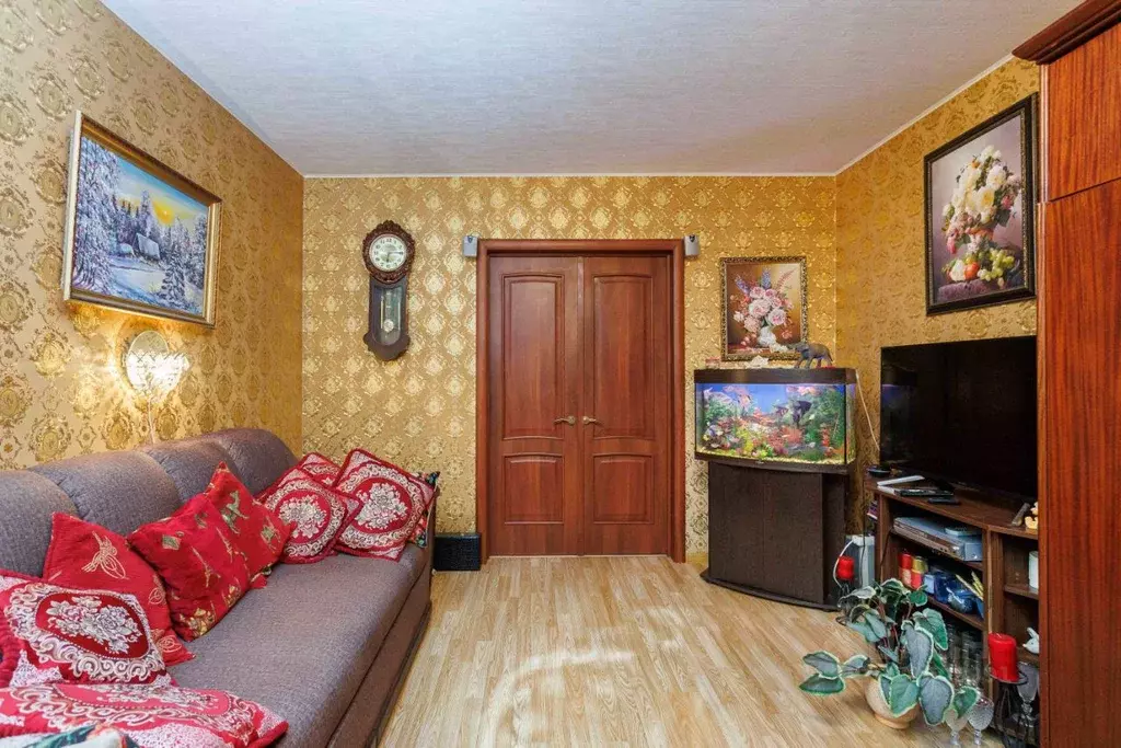 2-к кв. Башкортостан, Уфа ул. Карла Маркса, 58 (64.1 м) - Фото 1