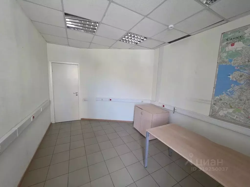 Офис в Санкт-Петербург Варшавская ул., 19к1 (14 м) - Фото 1