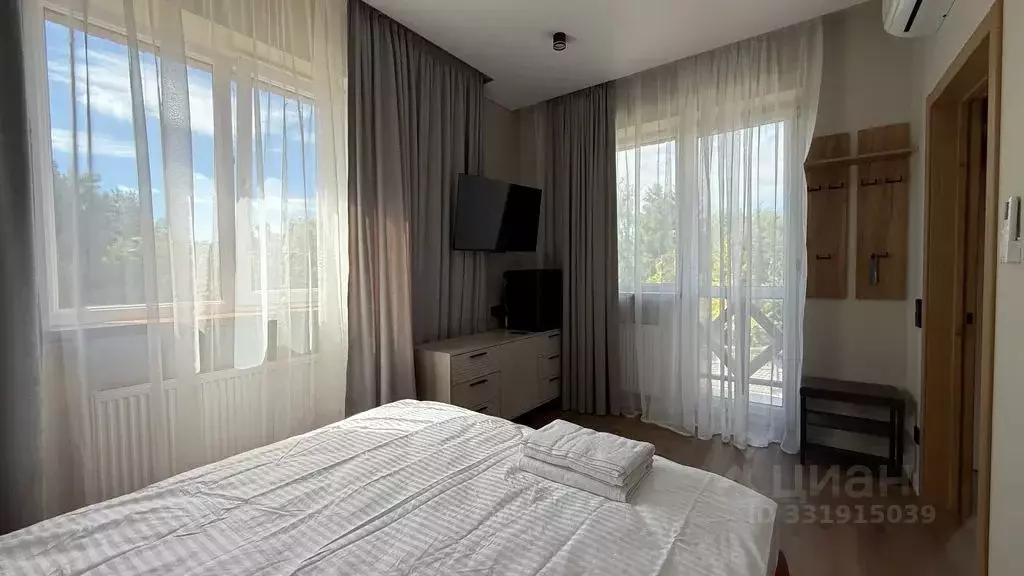 Дом в Калининградская область, Калининград Спортивная ул., 34 (250 м) - Фото 2