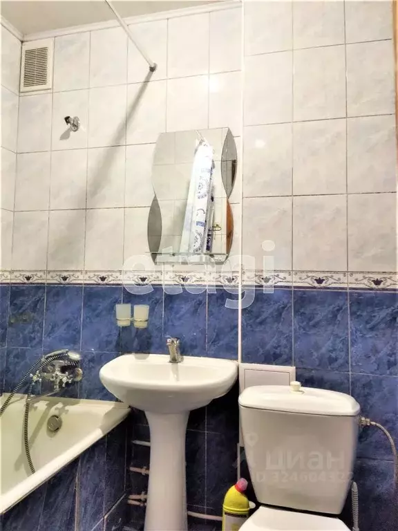 2-к кв. Крым, Симферополь ул. Мичурина (48.0 м) - Фото 1