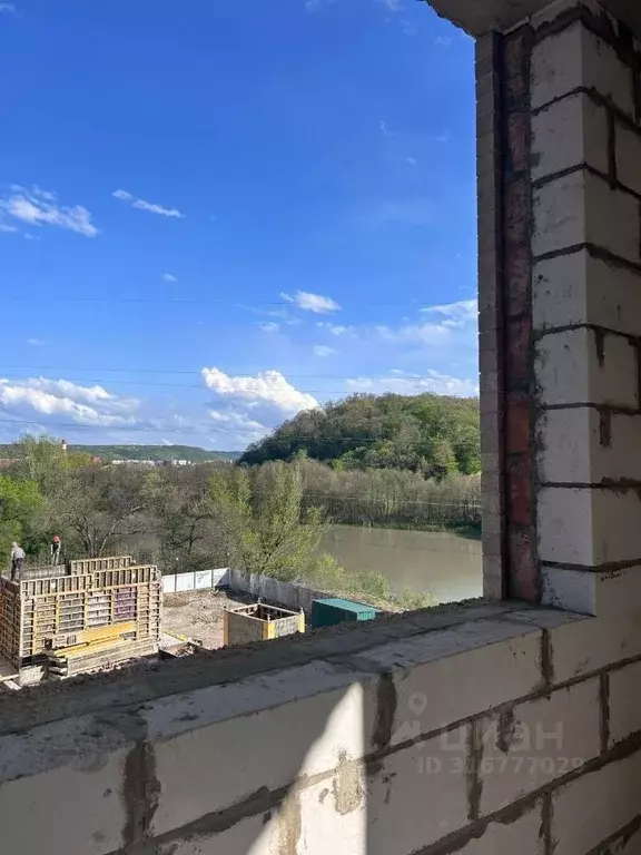 3-к кв. Адыгея, Майкоп Лесная ул., 1 (70.0 м) - Фото 0