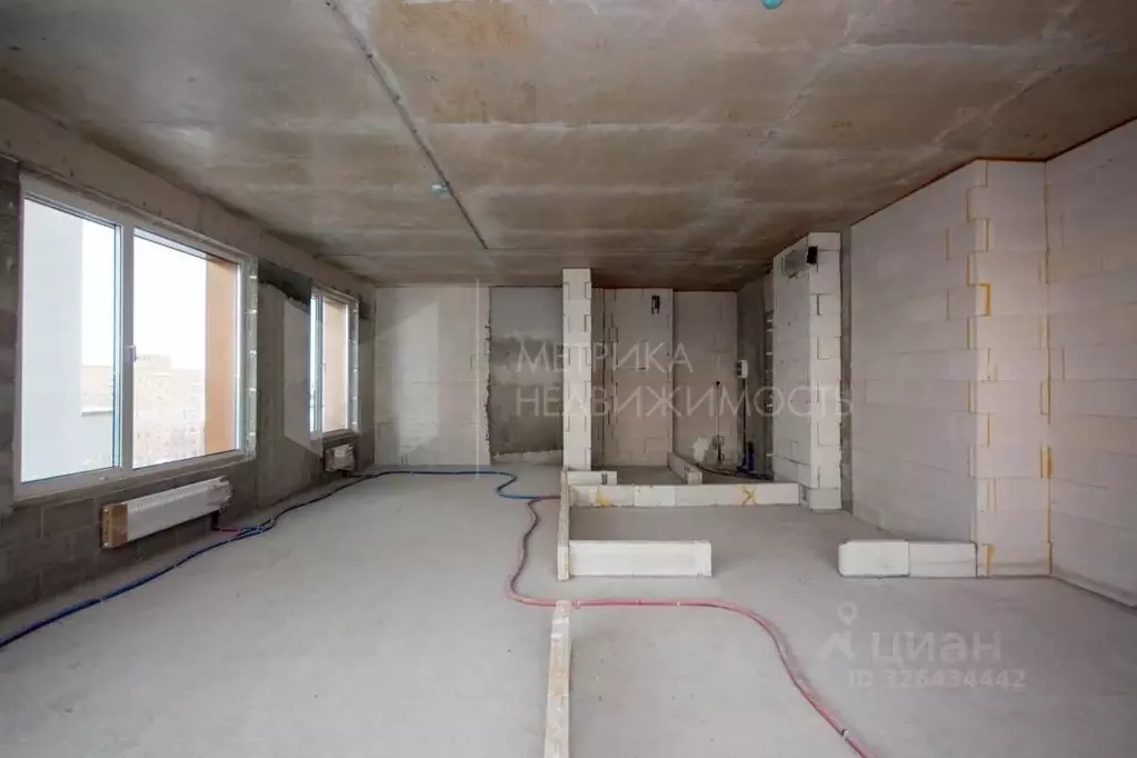 1-к кв. Тюменская область, Тюмень Первомайская ул., 8 (69.7 м) - Фото 1