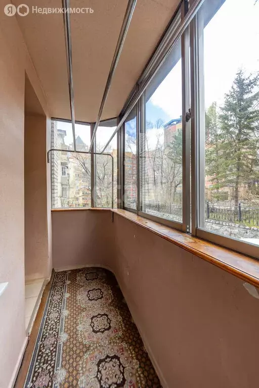 3-комнатная квартира: Хабаровск, улица Калинина, 38А (118.4 м) - Фото 0