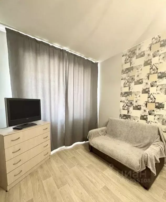 1-к кв. Бурятия, Улан-Удэ ул. Смолина, 81 (35.0 м) - Фото 1