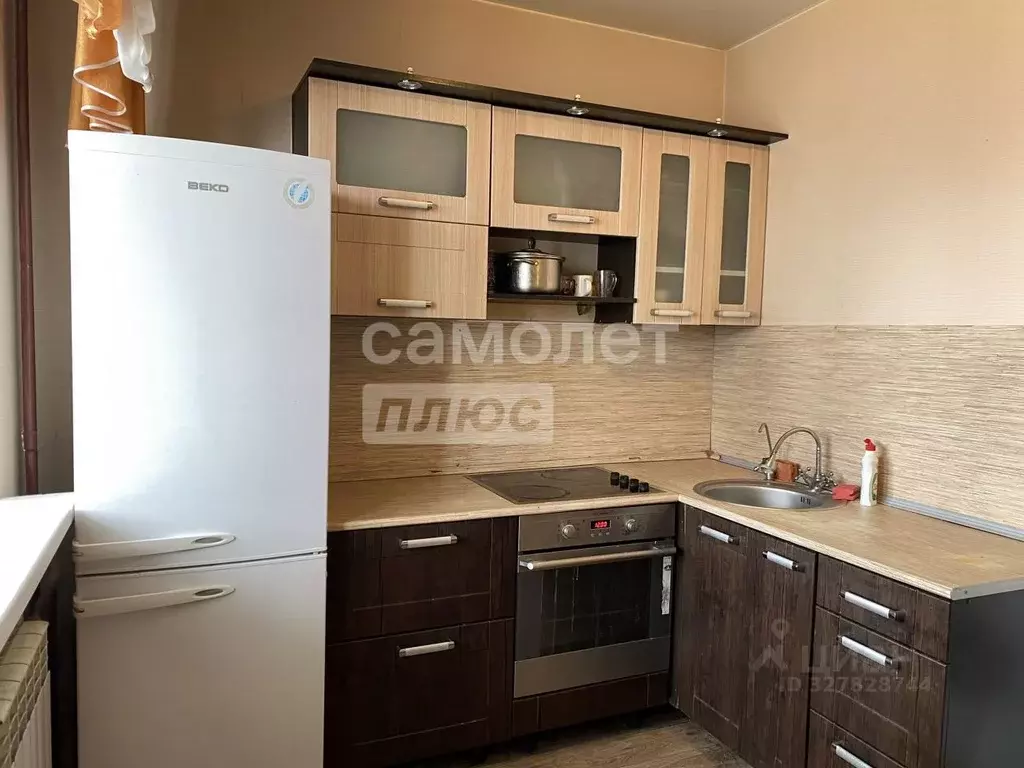 2-к кв. Тюменская область, Тюмень ул. Муравленко, 13 (58.5 м) - Фото 2