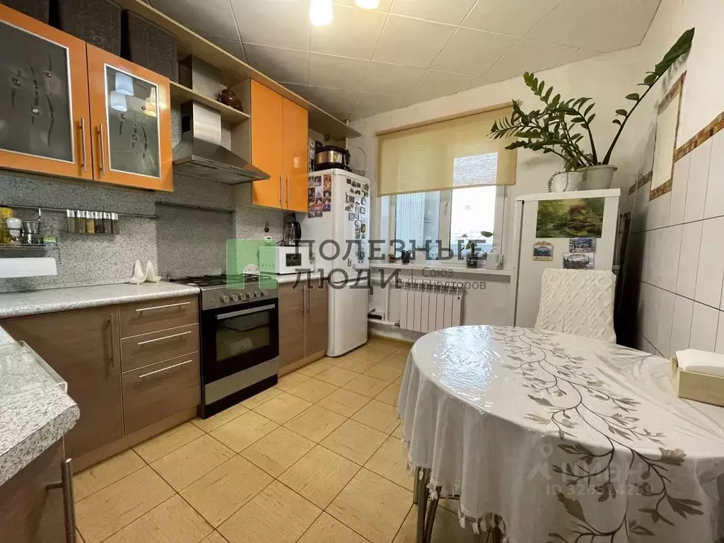 4-к кв. Самарская область, Сызрань Звездная ул., 40 (70.6 м) - Фото 1