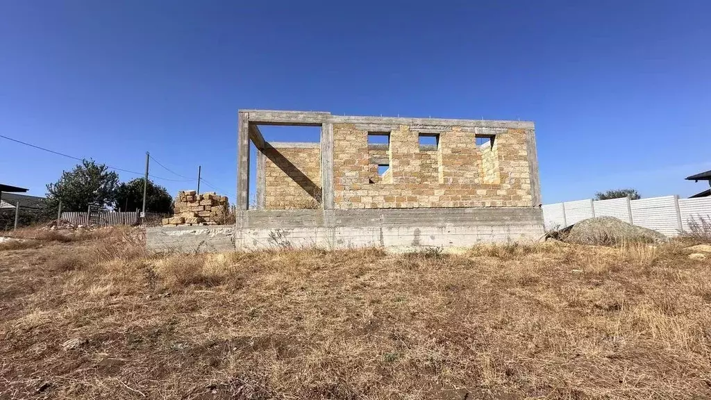 Дом в Крым, Бахчисарайский район, Ароматненское с/пос, с. Маловидное ... - Фото 1