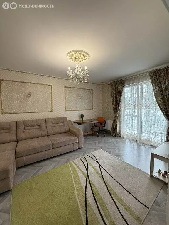 2-комнатная квартира: Калининград, Пригородная улица, 13к3 (60 м) - Фото 1