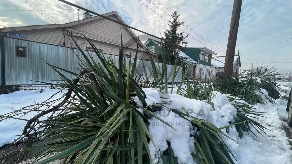 Дом в Краснодарский край, Хадыженск Апшеронский район, ул. Нахимова ... - Фото 2