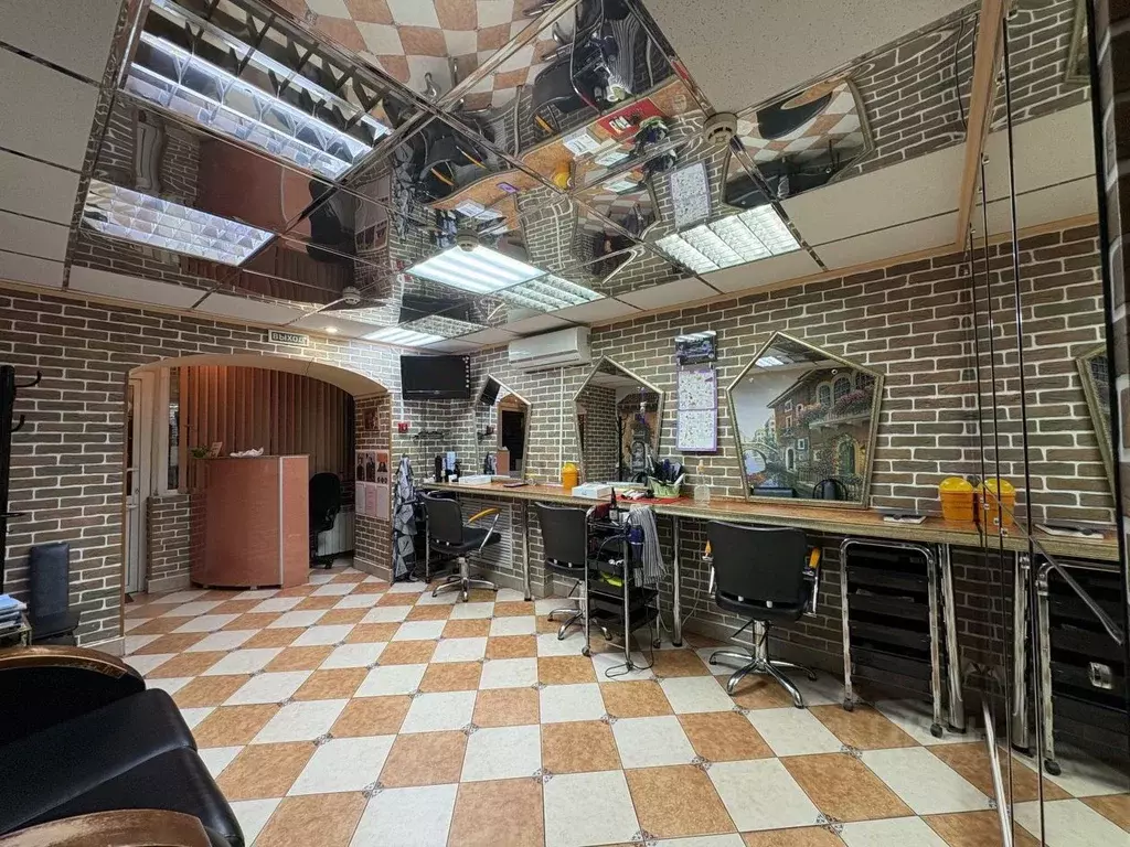 Помещение свободного назначения в Адыгея, Майкоп Депутатская ул., 18 ... - Фото 1