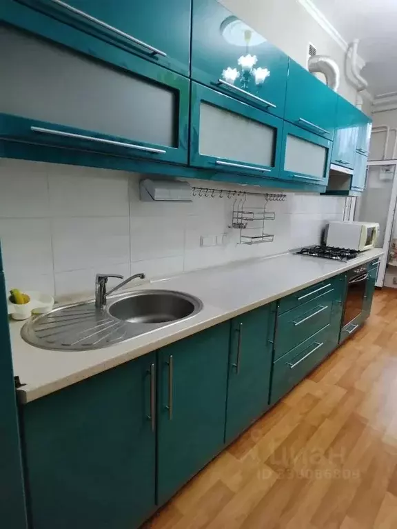 2-к кв. Севастополь просп. Героев Сталинграда, 63 (71.0 м) - Фото 1