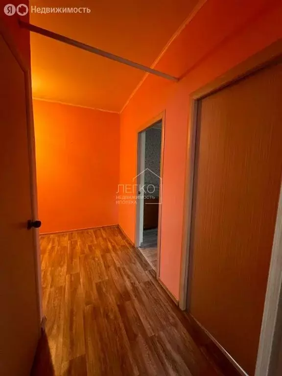 2-комнатная квартира: Каргат, Советская улица, 245 (37.7 м) - Фото 1