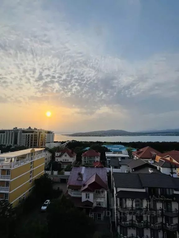 2-к кв. Краснодарский край, Геленджик Крымская ул., 22к22 (58.0 м) - Фото 0
