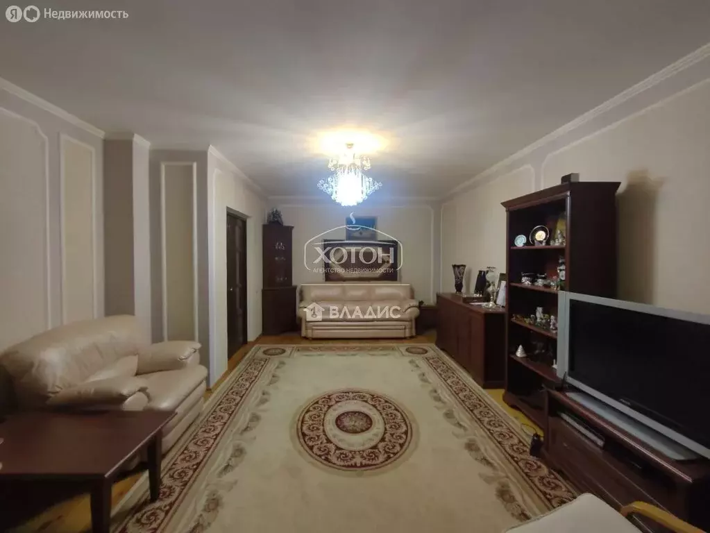 2-комнатная квартира: Элиста, улица Губаревича, 9с2 (72 м) - Фото 1