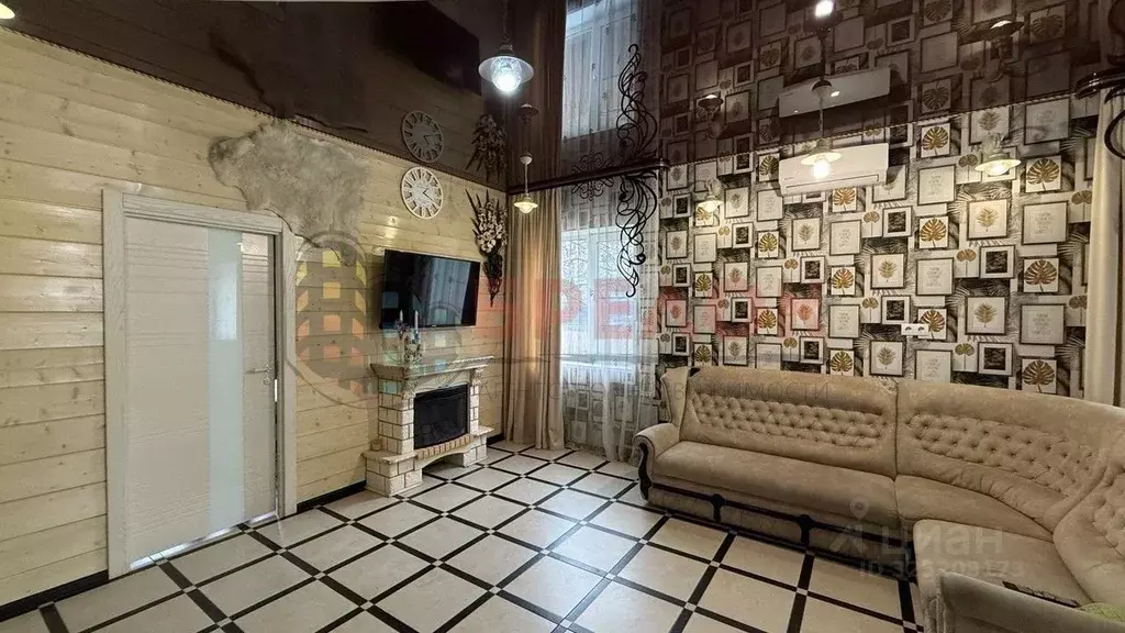 Дом в Ростовская область, Азов Азовский район, ул. Ленина, 171 (180 м) - Фото 1